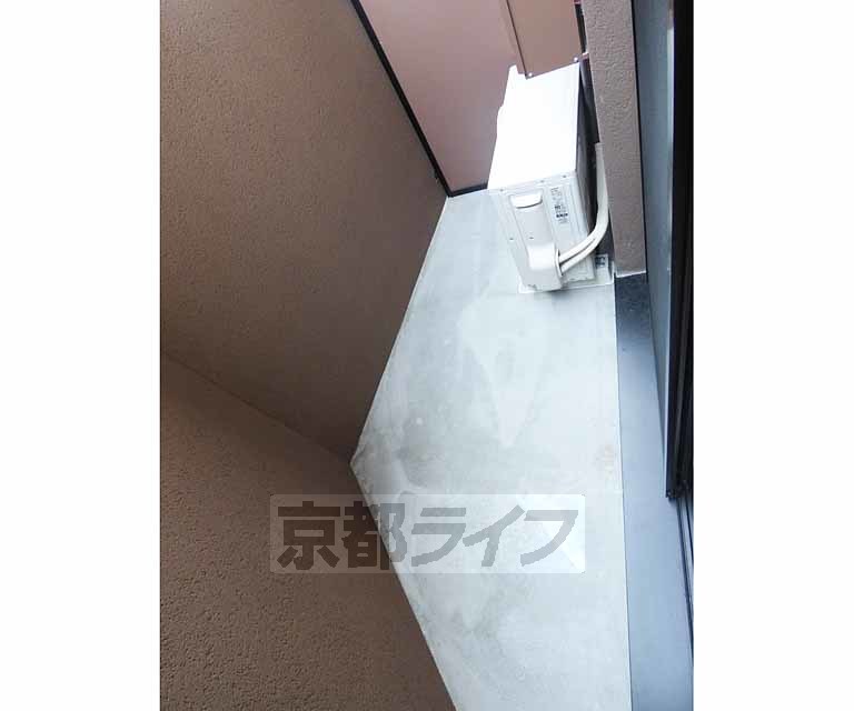 バルコニー　広々としたバルコニーです。