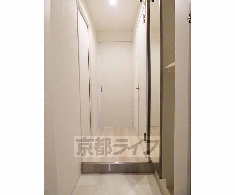 その他部屋・スペース　落ち着いた雰囲気の廊下です。