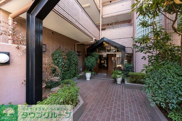 エントランス　エントランス