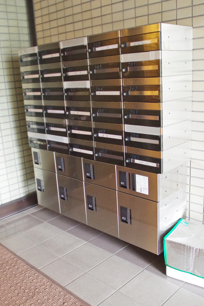 エントランス　宅配ボックス