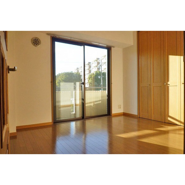 居室・リビング　※同タイプ別部屋写真