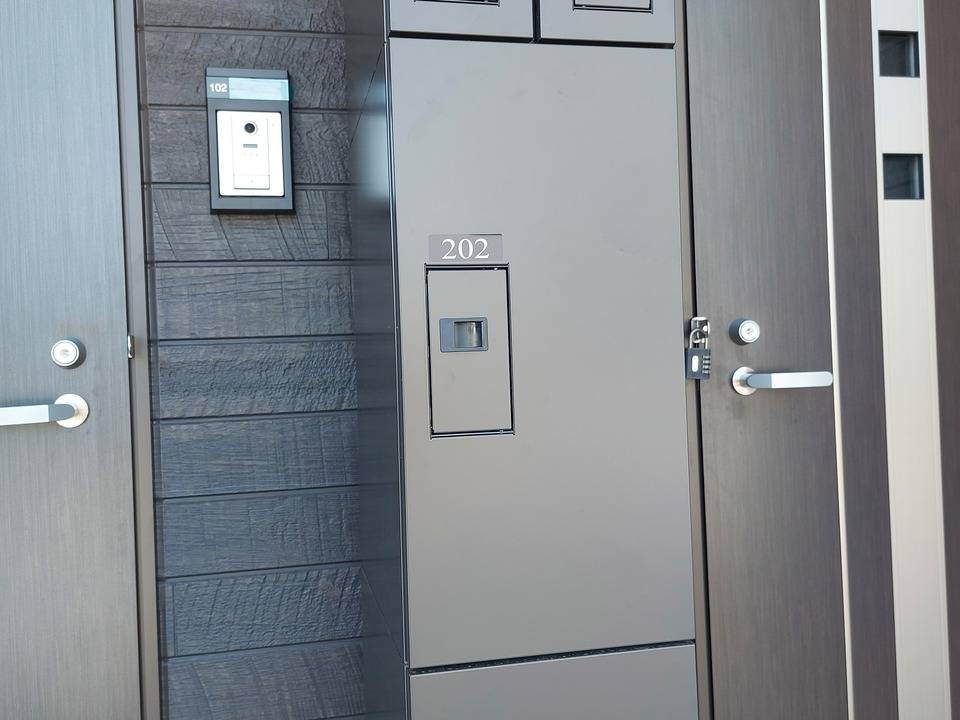 エントランス　宅配ボックス