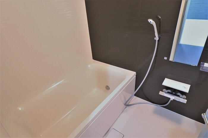 バス・シャワールーム　バスルーム