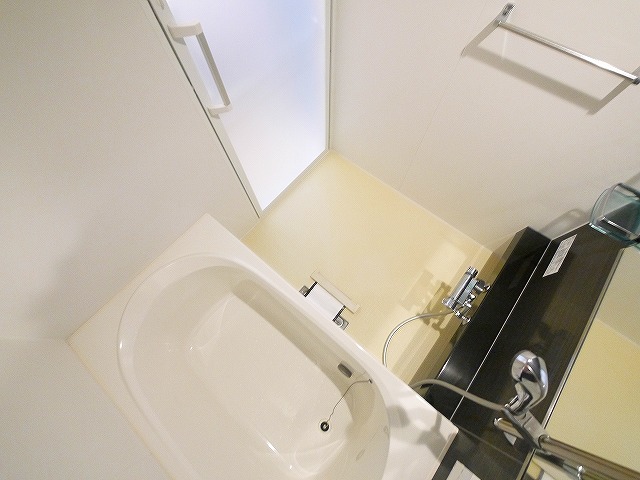 バス・シャワールーム　日々の疲れを癒すお風呂付です