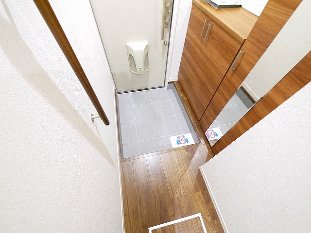 玄関　明るい玄関です