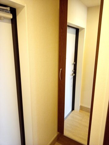 玄関　シューズボックス