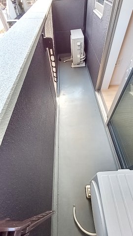 バルコニー　東向き