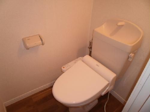 トイレ　温水洗浄便座