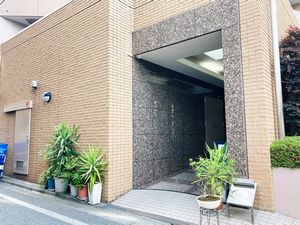 エントランス　【ソフィア音羽】