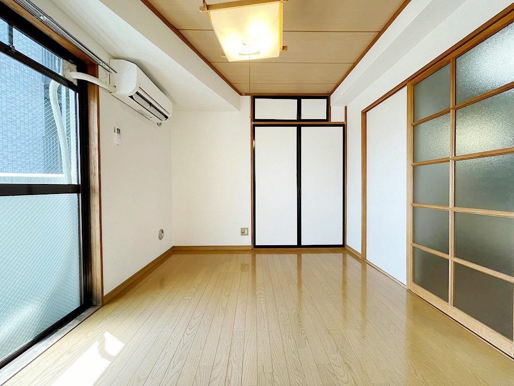 ホワイトドール台原の内装写真