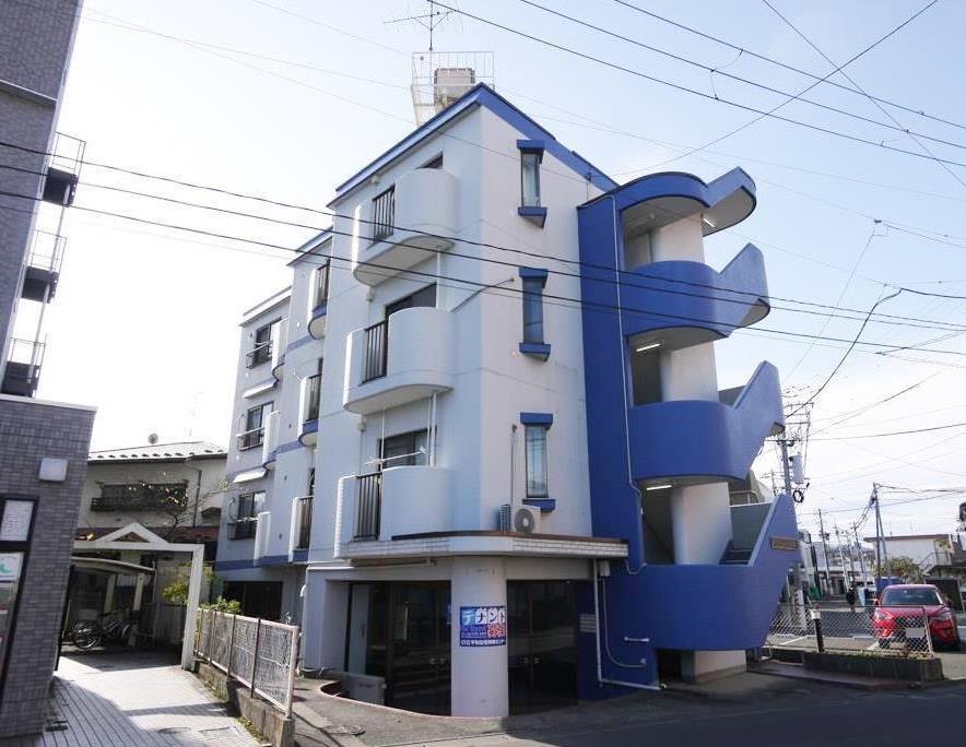 ホワイトドール台原の外観写真