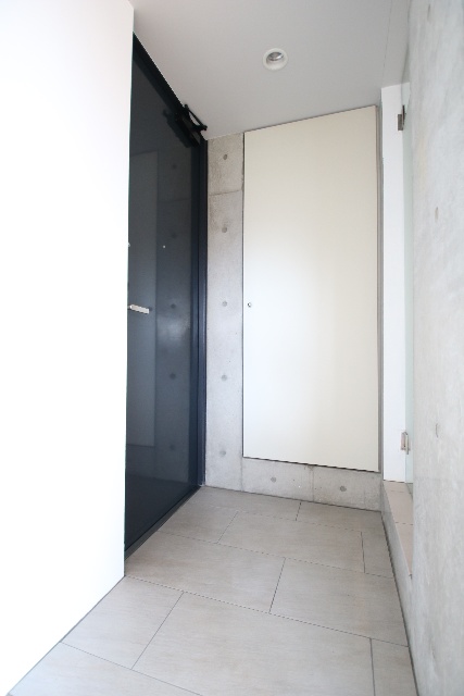 玄関　※別室の参考写真の為、現況優先です。