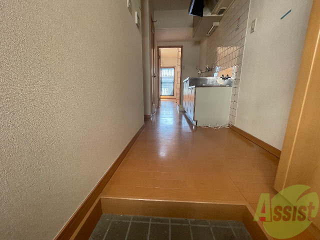 玄関　玄関を撮影しました。落ち着いた印象になっています。