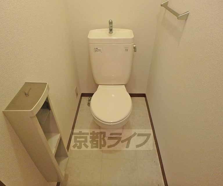 トイレ　お掃除を忘れずに