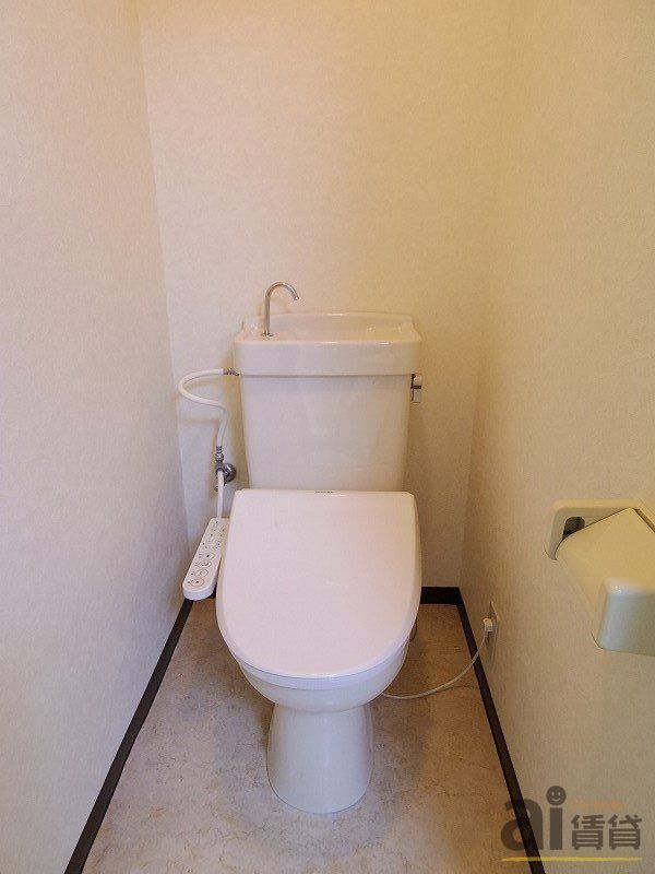 トイレ　※同仕様写真です