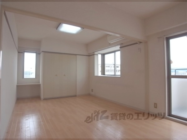 居室・リビング　洋室