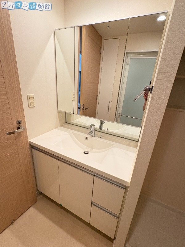 洗面設備　※同一タイプ