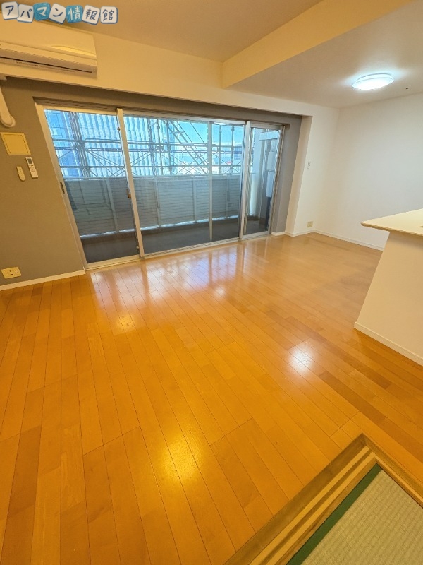 居室・リビング　※同一タイプ