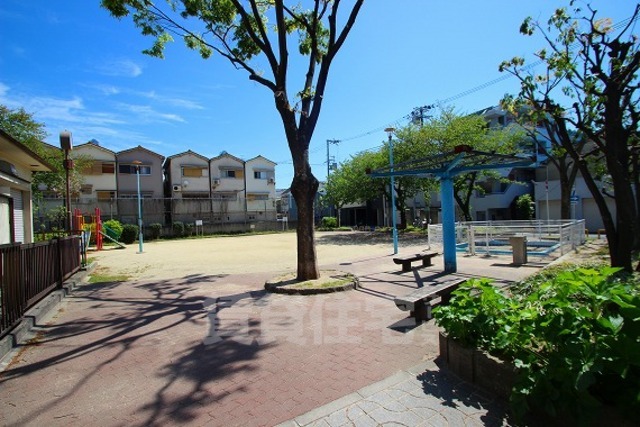 公園　（公園）まで10m