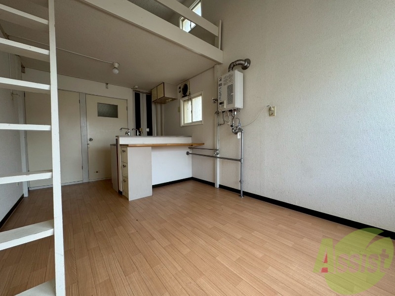 居室・リビング　広くてキレイなお部屋が広がっていて、充実した生活が送れそう。