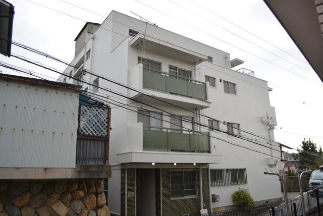 建物外観　マンションタイプの物件です。