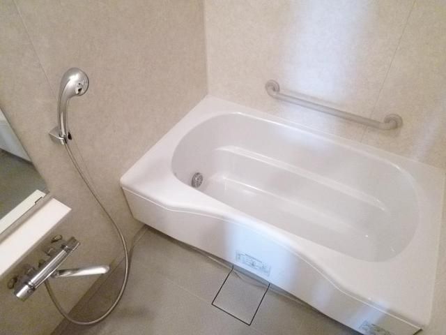 バス・シャワールーム　追炊き機能付きバス