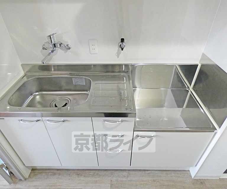 キッチン　キッチンです。