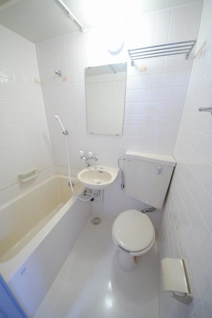 バス・シャワールーム　写真は３１３号室