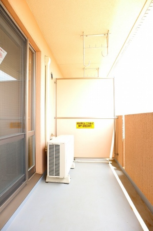 バルコニー　図面と現状に相違がある場合には現状を優先