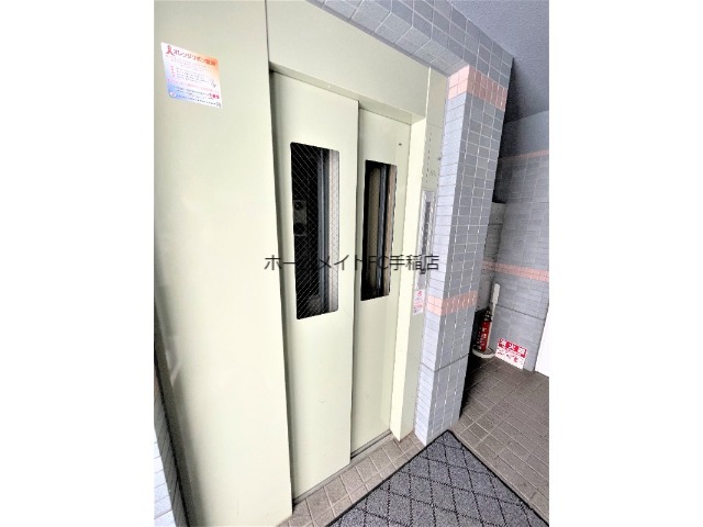 エントランス　エレベーター付きです！