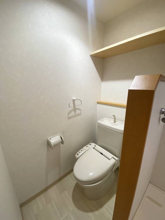 トイレ　温水洗浄暖房便座(同一タイプ・イメージ写真)