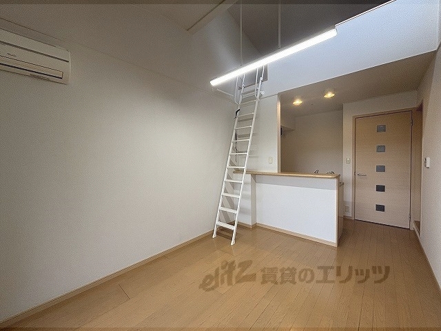 居室・リビング　リビング