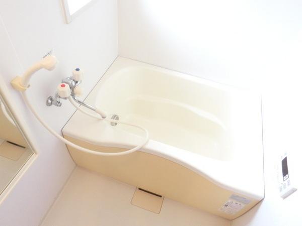 バス・シャワールーム　大型浴槽！