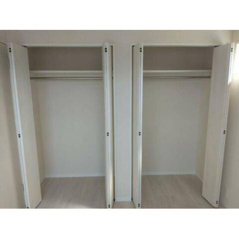 収納　ハンガーラック付きで楽々収納♪