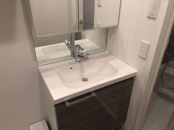 洗面設備　★収納付き、独立洗面台★