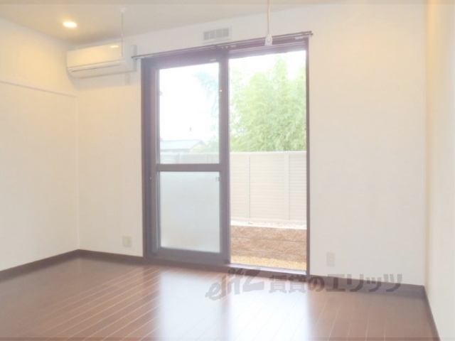 居室・リビング　洋室