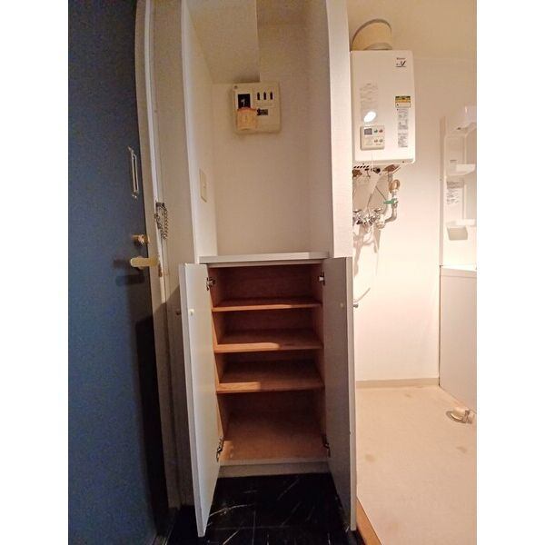 その他　※写真は別号室です。