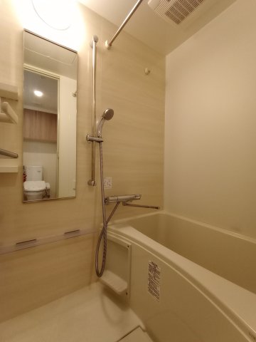 バス・シャワールーム　日々の疲れを癒すお風呂です♪