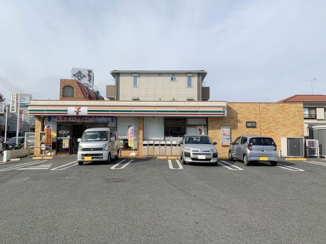 コンビニ　セブンイレブン（コンビニ）まで200m