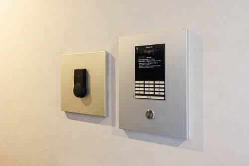 建物外観　オートロック