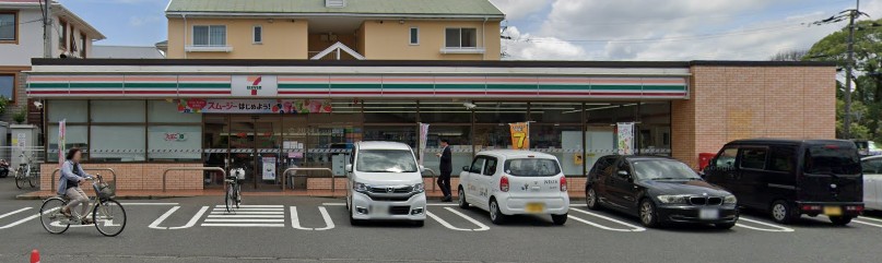 コンビニ　セブンイレブン 久留米櫛原店（コンビニ）まで699m