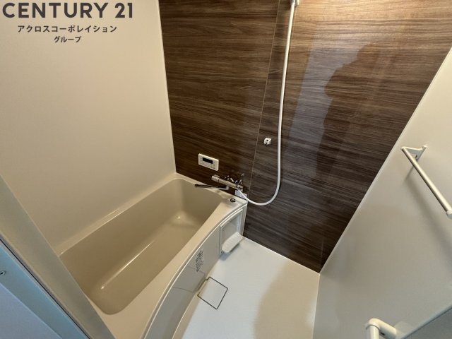 バス・シャワールーム　給湯リモコン付き