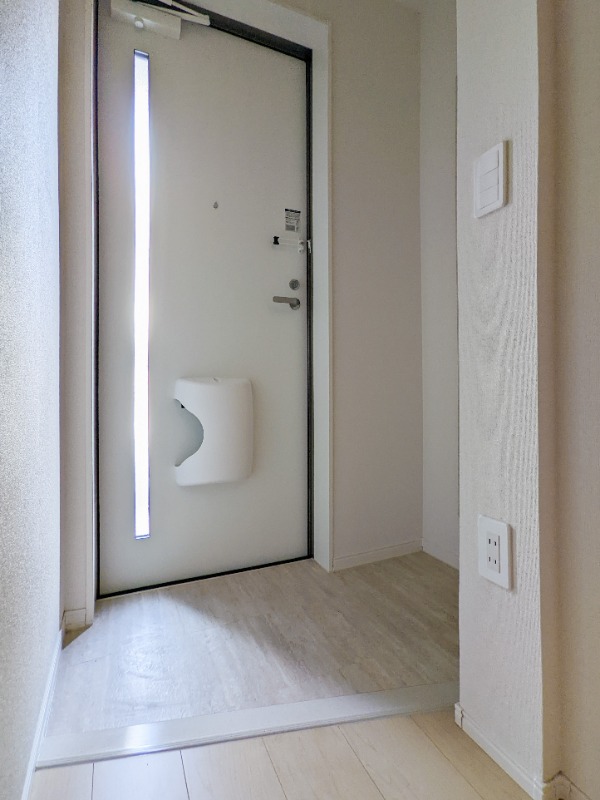 玄関　図面と現状に相違がある場合には現状を優先