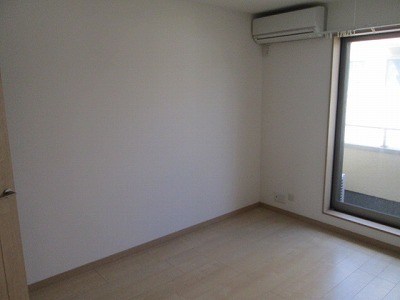 居室・リビング　別室参照