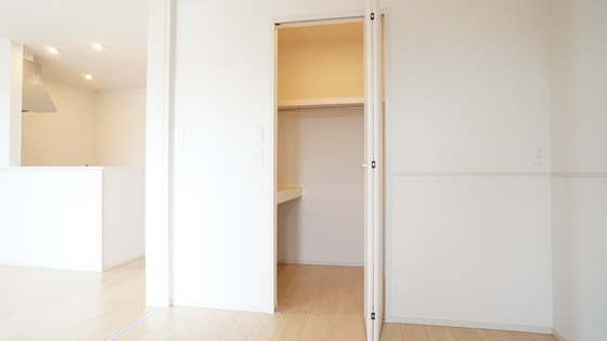 収納　ウォークインクローゼット