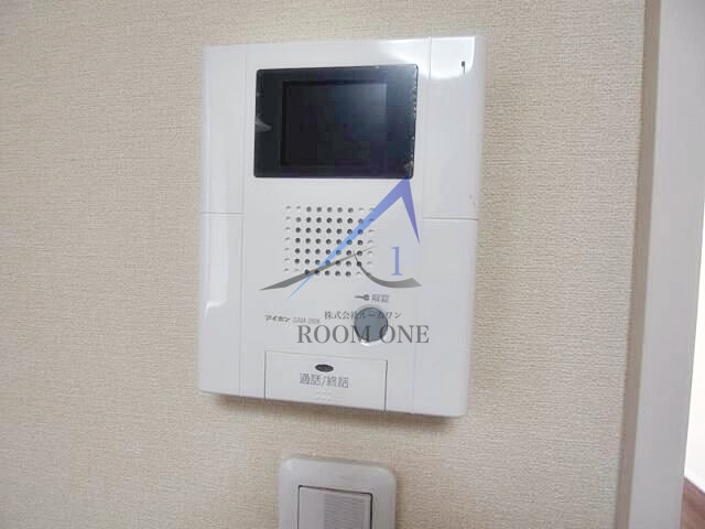 セキュリティ　モニター付きインターホンです。