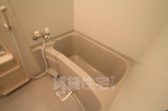 バス・シャワールーム　2