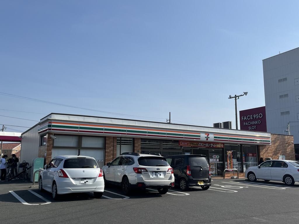 コンビニ　セブンイレブン若松高須東4丁目店（コンビニ）まで942m