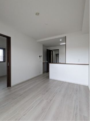 居室・リビング　※類似物件の写真となります。現状優先。