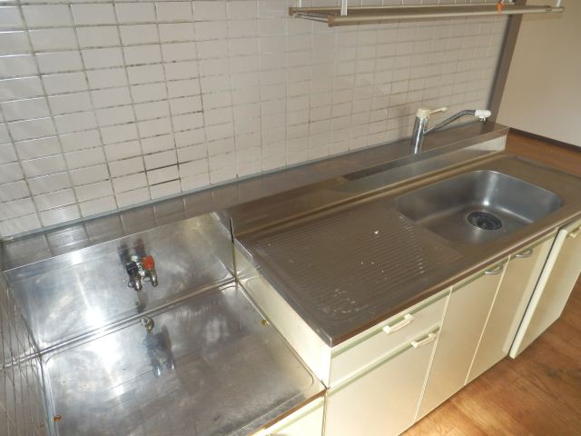 キッチン　２口ガスコンロ設置可能なキッチンです。